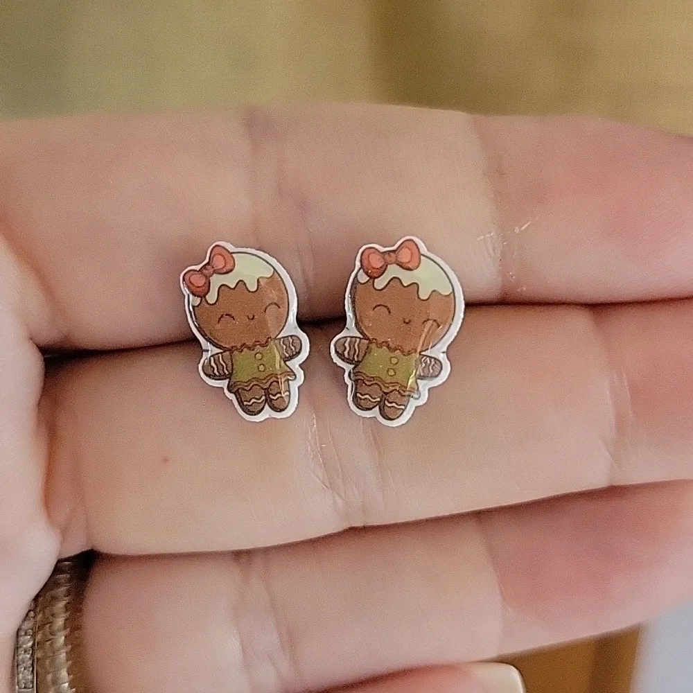 Gingerbread Cutie Stud Earrings